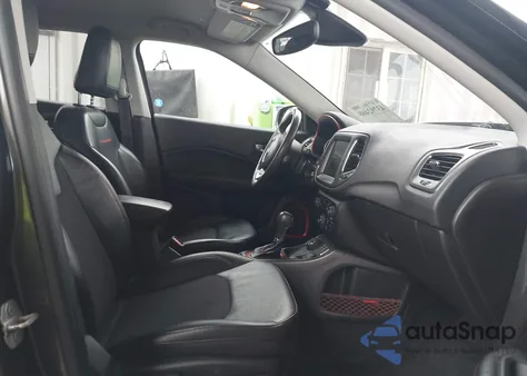 2021 Jeep Compass Trailhawk 4X4 z USA, uszkodzony, nr VIN 3C4NJDDB2MT600596